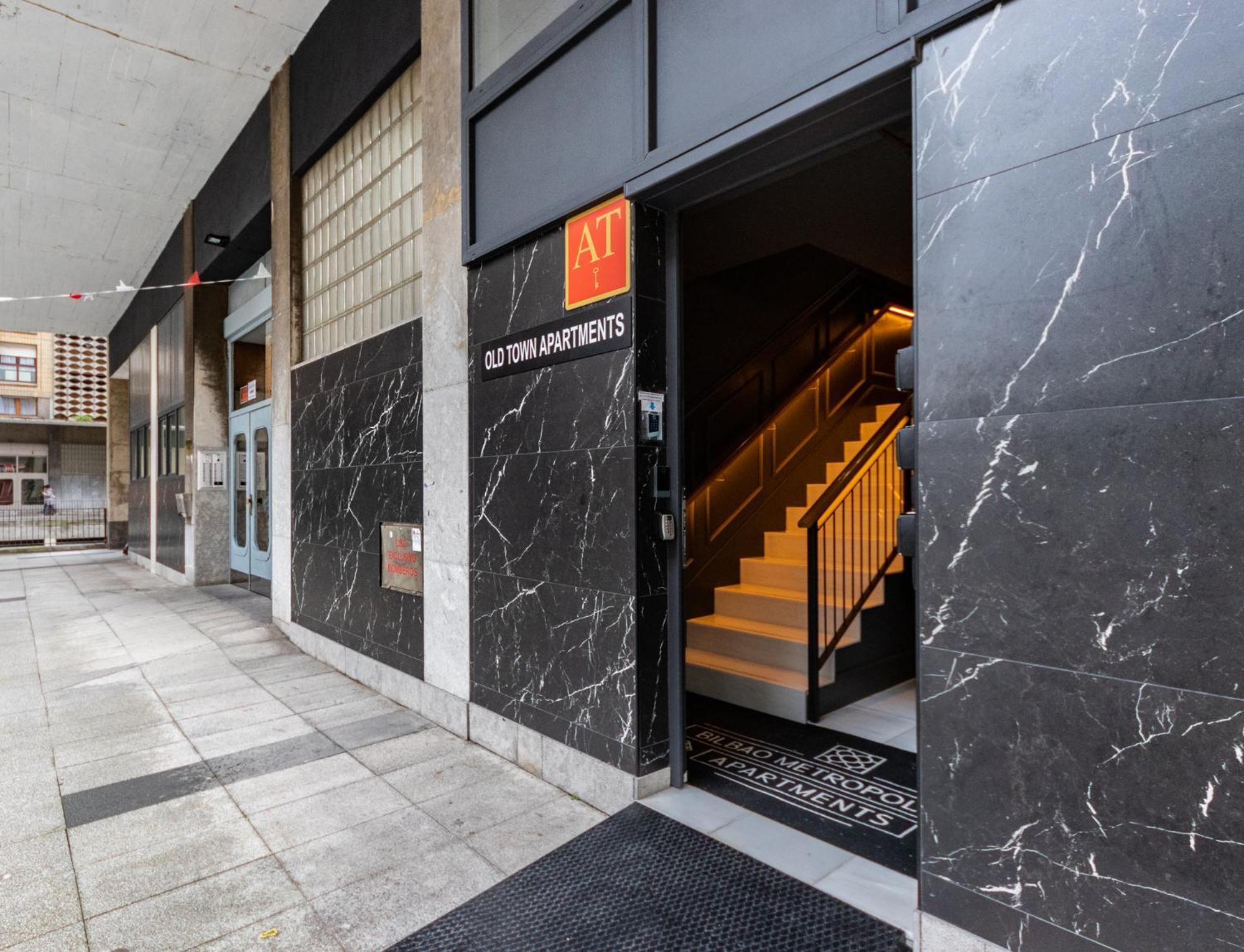 Old Town Apartments By Staynnapartments Bilbao Bagian luar foto
